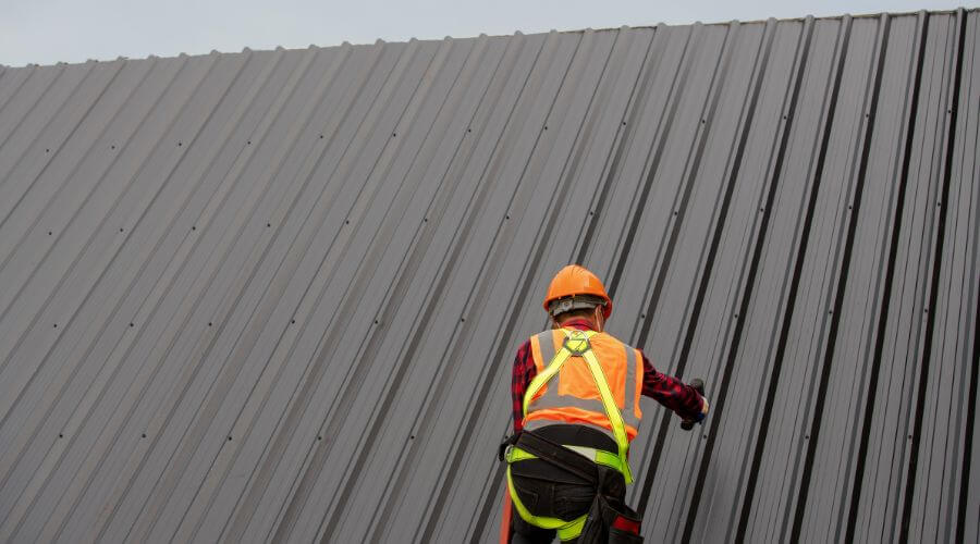 Roofer in Alta, WY
